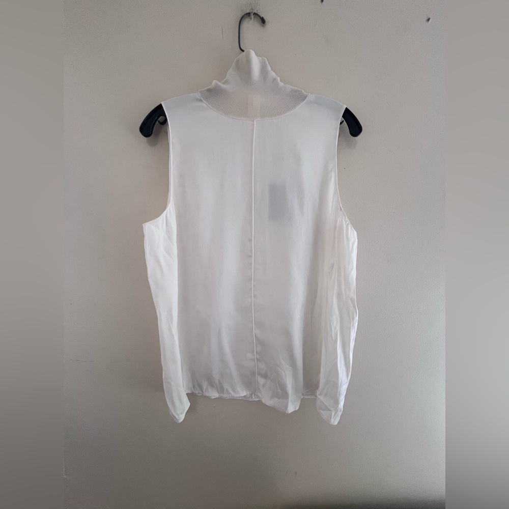 Chic Ivory  White Sleeveless Women's Top